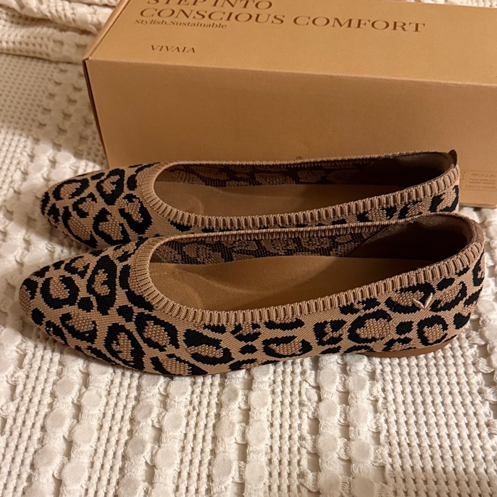 Vivaya Leopard Print Loafers